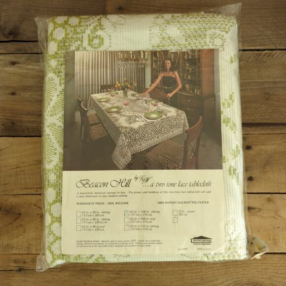 Vintage Beacon Hill by G&W A Two Tone Lace Tablecloth 63" x 108" Oblong - Picture 1 of 11